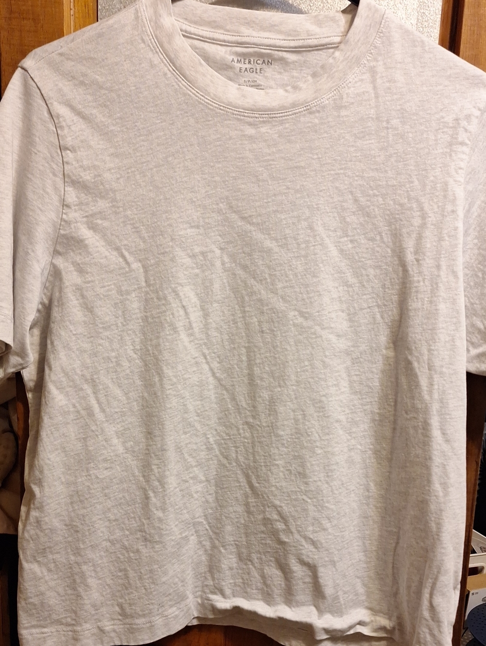 American Eagle Outfitters Women's Light Gray Crewneck Tee
